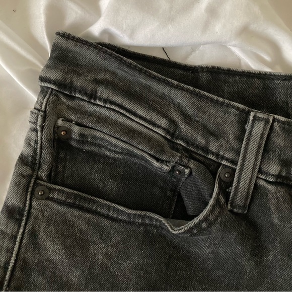 Levi’s 511 34x32 (hemmed to 34x30) jeans in black stonewash with red tab - Picture 6 of 11